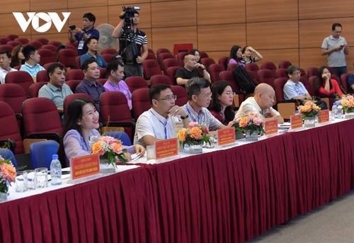 LIÊN HOAN PHÁT THANH TOÀN QUỐC LẦN THỨ XVI NĂM 2024: NHIỀU CHỦ ĐỀ "NÓNG" ĐƯỢC MỔ XẺ TRONG PHẦN THI PHÁT THANH TRỰC TIẾP - ảnh 12