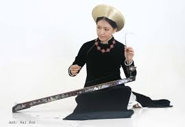 民族楽器1弦琴ダンバウの演奏 - ảnh 1