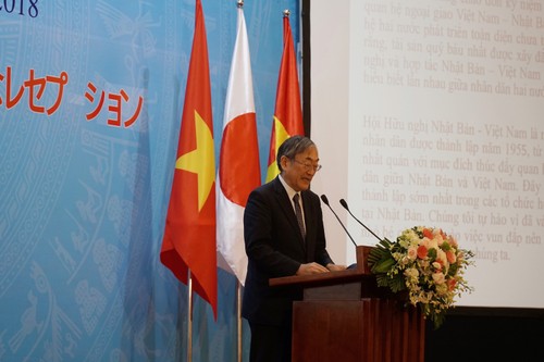 小松みゆきさん、「各民族間の平和・友好のため」勲章を受章 - ảnh 2