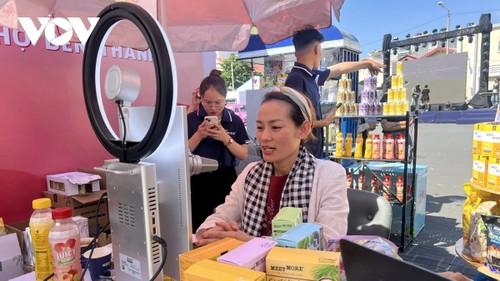 ベトナムで急成長するSNSライブコマース ～消費者との新たな絆づくり～ - ảnh 1