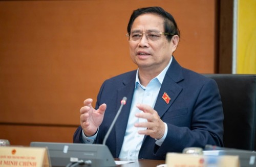 2025年の経済成長を促進するための課題と対策 - ảnh 1