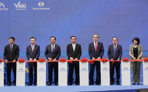 ホーチミン市のメトロ1号線開通：新たな交通サービスの実現 - ảnh 1