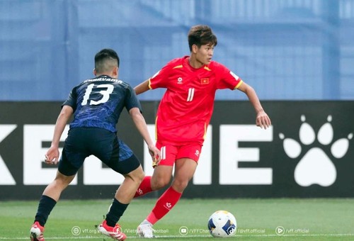 U-17アジアカップ2025：ベトナム代表が日本と価値ある引き分け - ảnh 1