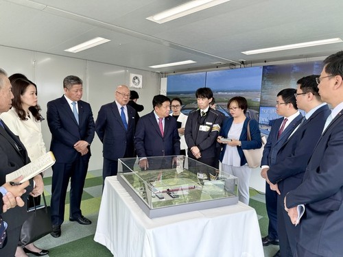 日本の技術企業 ベトナムの半導体人材育成への協力を表明 - ảnh 1