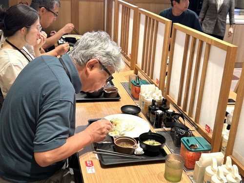 料理で結ぶベトナム・日本・韓国の新しい絆 - ảnh 2