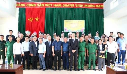 JICA、ゲアン省ナゴイ村で讃岐ニンニク支援 還流人材が技術移転 - ảnh 3