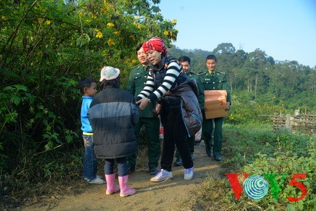 山区少数民族同胞快乐迎新年 - ảnh 1