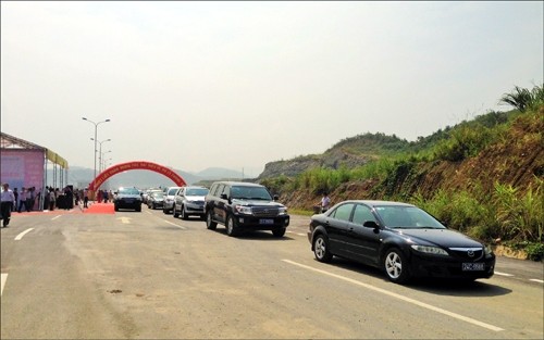 内牌至老街高速公路终点段通车 - ảnh 1