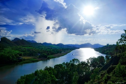 如诗如梦的顺化古都的山水美景——御屏山和香江 - ảnh 2