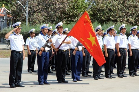 长沙岛县军民春情浓 - ảnh 2