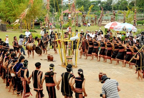 埃德族的汲水码头祭祀仪式 - ảnh 1