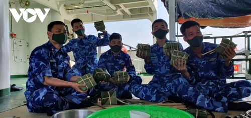 4031号海警船提前迎春 - ảnh 1