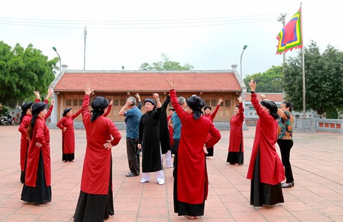 雄王祭祖日：民族文化价值的融汇 - ảnh 3