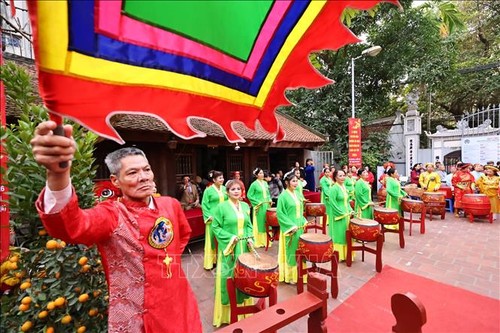 传统摔跤——首都初春庙会季节的独特文化符号 - ảnh 5