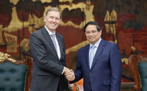 范明政建议空客投资发展越南航空航天经济 - ảnh 1