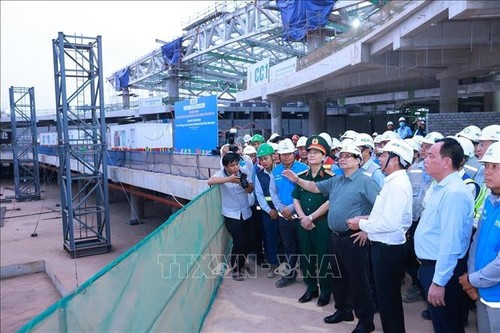 力争2025年基本完成隆城国际机场建设 - ảnh 1