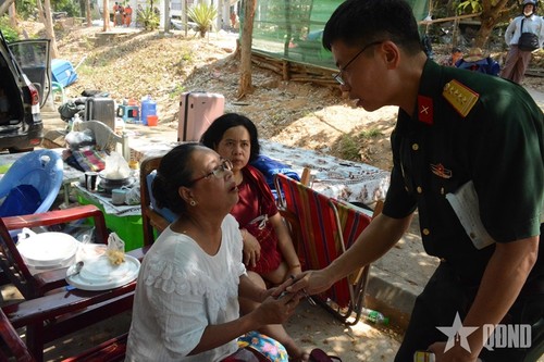 组图：越南救援队抵达缅甸首都地震灾区 - ảnh 6