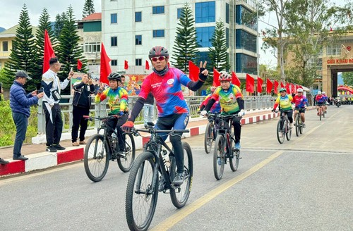 广宁：2025年“跨境骑行，友谊同行” - ảnh 1