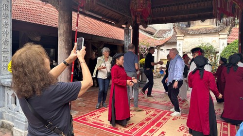 雄卢古村：保留与雄王祭祀信仰相关的传统文化之地 - ảnh 3
