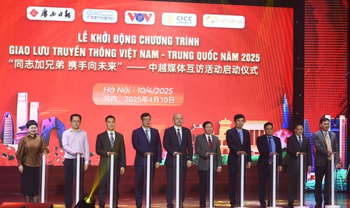 青年媒体人：为构建越中命运共同体贡献智慧的使者 - ảnh 4