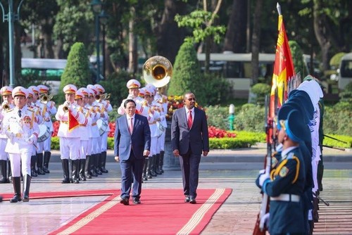 范明政主持仪式 欢迎埃塞俄比亚总理正式访越 - ảnh 3