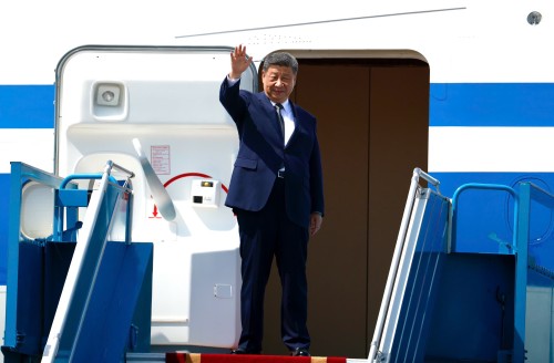 范明政到机场为中共中央总书记、中国国家主席习近平送行 - ảnh 4