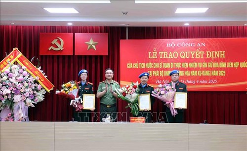 再有三名越南警官参与联合国维和行动 - ảnh 1