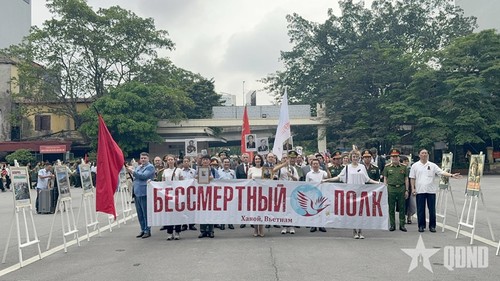 反法西斯胜利80周年：不朽军团在30多个国家举行游行 - ảnh 1