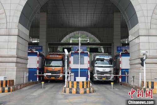 中国至越南河内国际道路运输线路正式开通 - ảnh 1