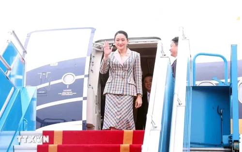 泰国总理佩通坦开始对越南进行正式访问 - ảnh 1