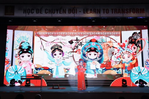 “汉语桥”——沟通语言   传播越中友谊 - ảnh 13