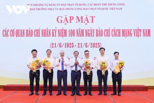 新闻媒体积极传播祖国阵线和人民的声音 - ảnh 1