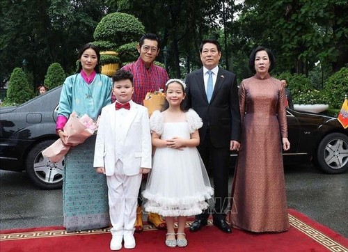 梁强主席主持仪式，欢迎不丹国王与王后对越南进行国事访问 - ảnh 3