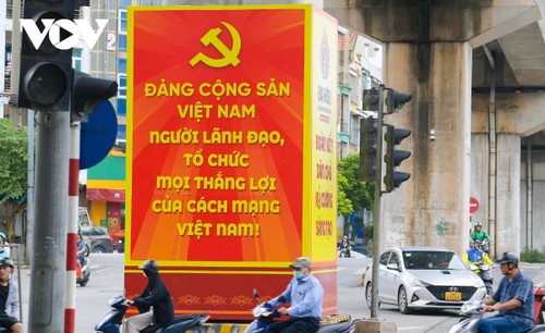 河内彩旗飘扬，鲜花盛开，喜迎盛典 - ảnh 2