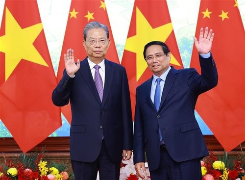 范明政会见中国全国人大常委会委员长赵乐际 - ảnh 1