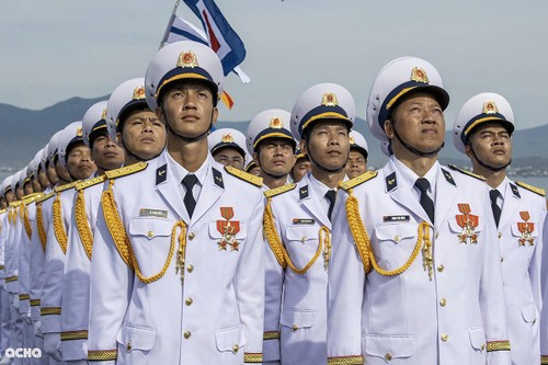 海上阅舰：意志与信心的力量 - ảnh 1