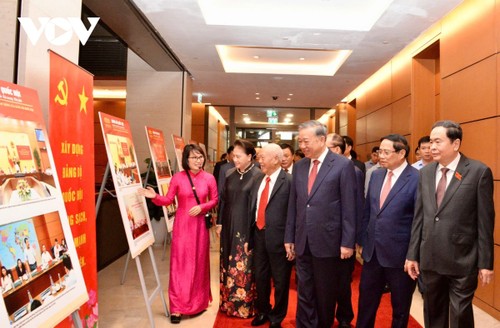 苏林：“国会各项工作都要加强人民性建设” - ảnh 1