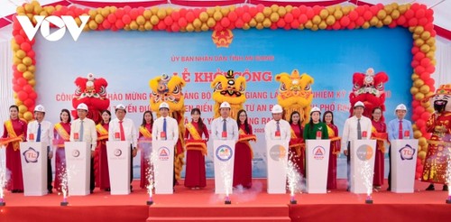 安江省动工修建迪石湾大桥 - ảnh 1