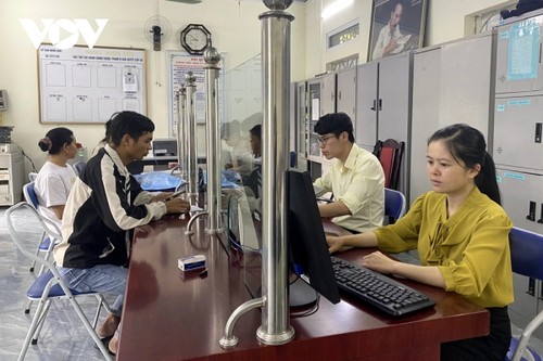 评论：两级地方政府运行4个月-初步转变与未来方向 - ảnh 1