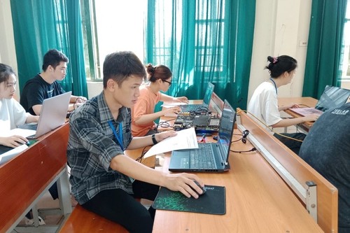 太原大学率先培养数字人力资源 - ảnh 1