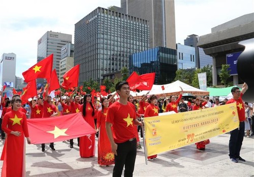 La fête nationale du Vietnam célébrée à l’étranger - ảnh 1