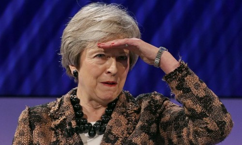 L’Espagne menace de bloquer l’accord sur le Brexit, May à Bruxelles mercredi - ảnh 1