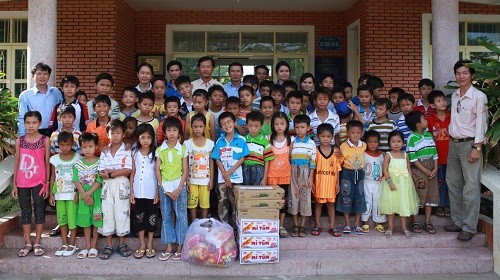 Ca Mau kümmert sich um benachteiligte Kinder - ảnh 1