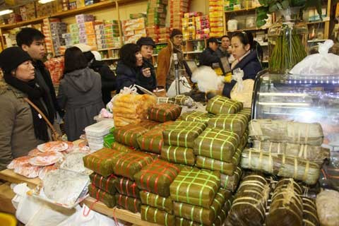 Auslandsvietnamesen feiern das Neujahrsfest Tet - ảnh 1