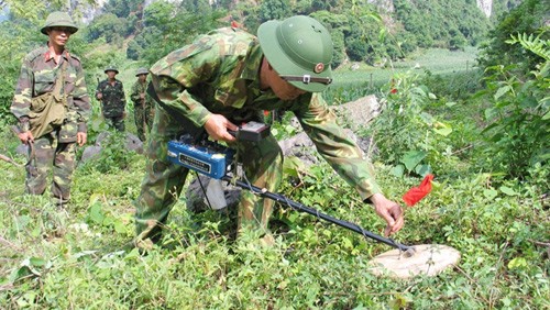 USA unterstützen vietnamesische Minenopfer - ảnh 1