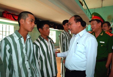 Rund 15.000 Gefangene zum Nationalfeiertag begnadigt - ảnh 1