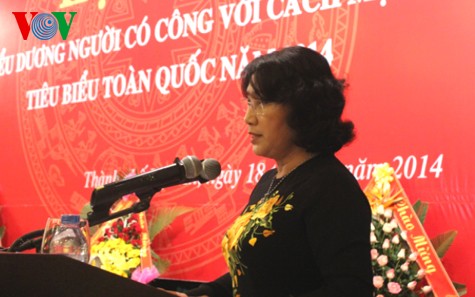 Konferenz zur Ehrung der landesweiten Menschen mit vollem Verdienst - ảnh 1