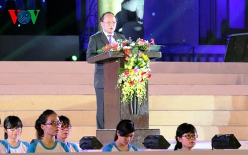 Eröffnung des Meeresfestivals Nha Trang-Khanh Hoa 2015 - ảnh 1