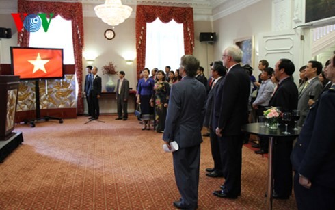 Veranstaltungen zum 70. Jahrestag der Volkspolizei im Ausland - ảnh 1