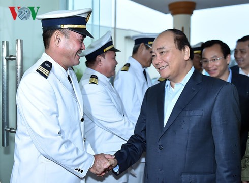 Premierminister Nguyen Xuan Phuc besucht Vietnam MRCC - ảnh 1